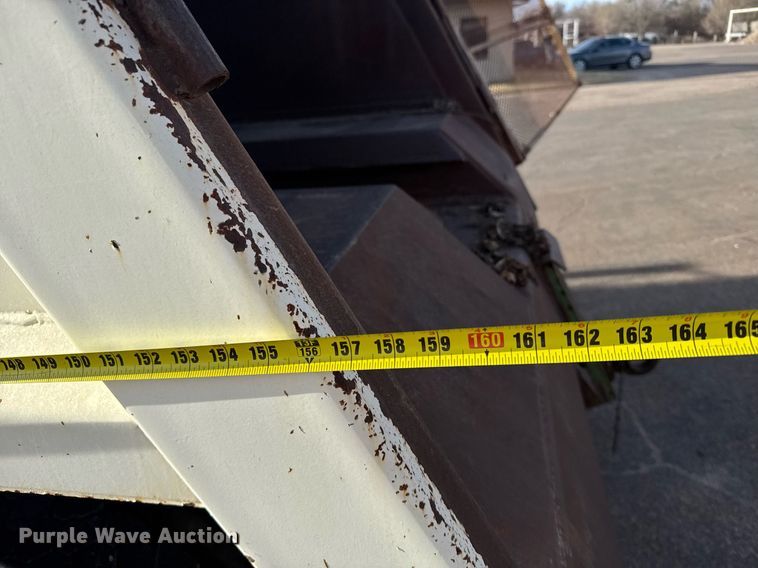 image for item NN9732 1996 Ford F800 refuse truck