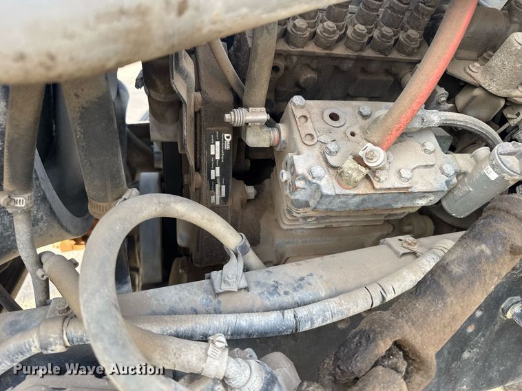 image for item NN9732 1996 Ford F800 refuse truck