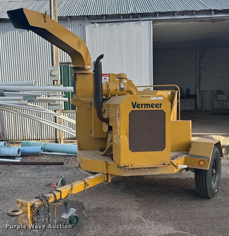 image for item NN9734 1992 Vermeer 1250 wood chipper