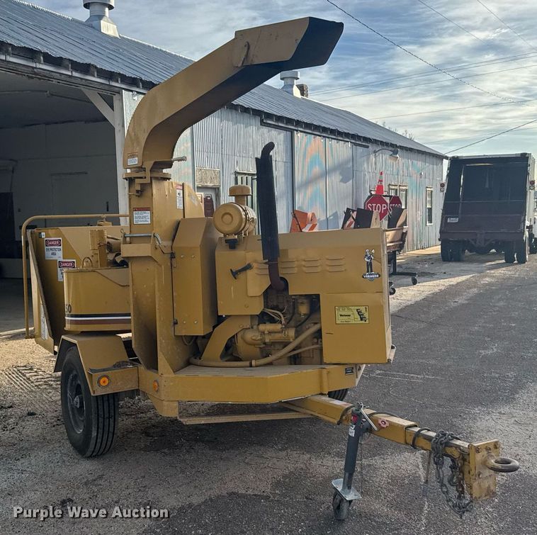 image for item NN9734 1992 Vermeer 1250 wood chipper