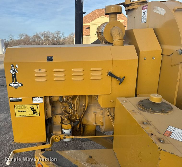 image for item NN9734 1992 Vermeer 1250 wood chipper
