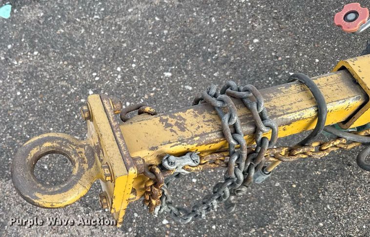 image for item NN9734 1992 Vermeer 1250 wood chipper