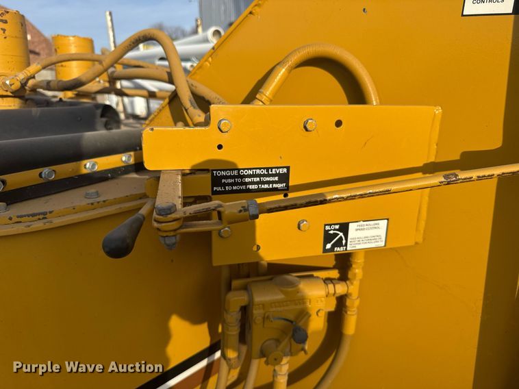 image for item NN9734 1992 Vermeer 1250 wood chipper