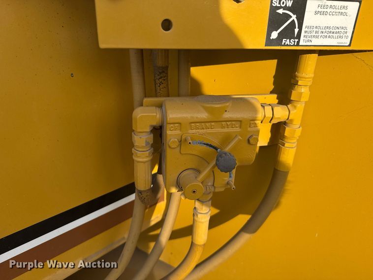 image for item NN9734 1992 Vermeer 1250 wood chipper