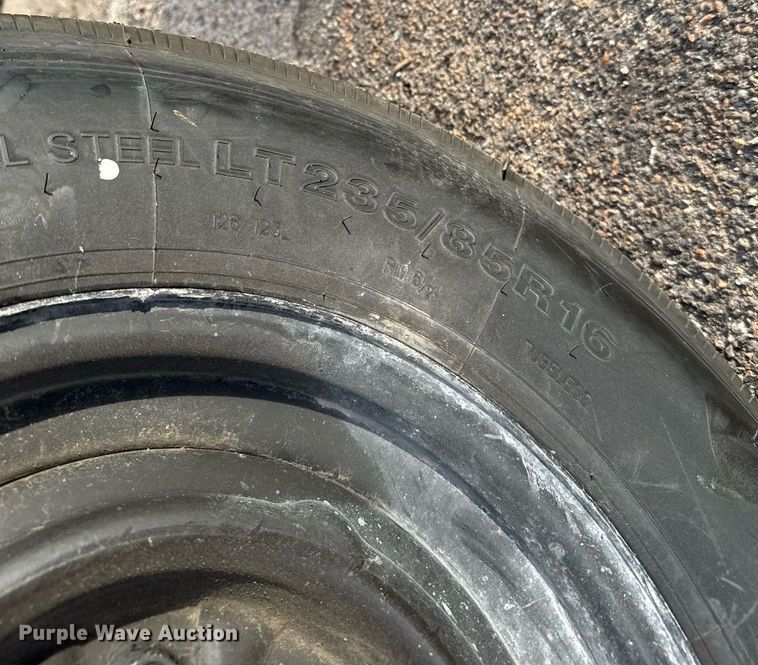 image for item NN9734 1992 Vermeer 1250 wood chipper