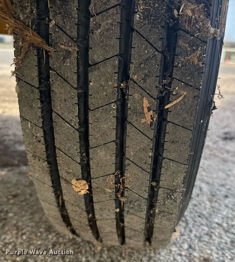 image for item NN9734 1992 Vermeer 1250 wood chipper