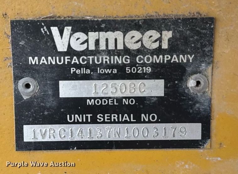 image for item NN9734 1992 Vermeer 1250 wood chipper