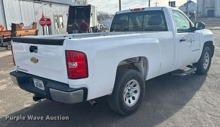 image for item NN9735 2008 Chevrolet Silverado 1500 pickup truck