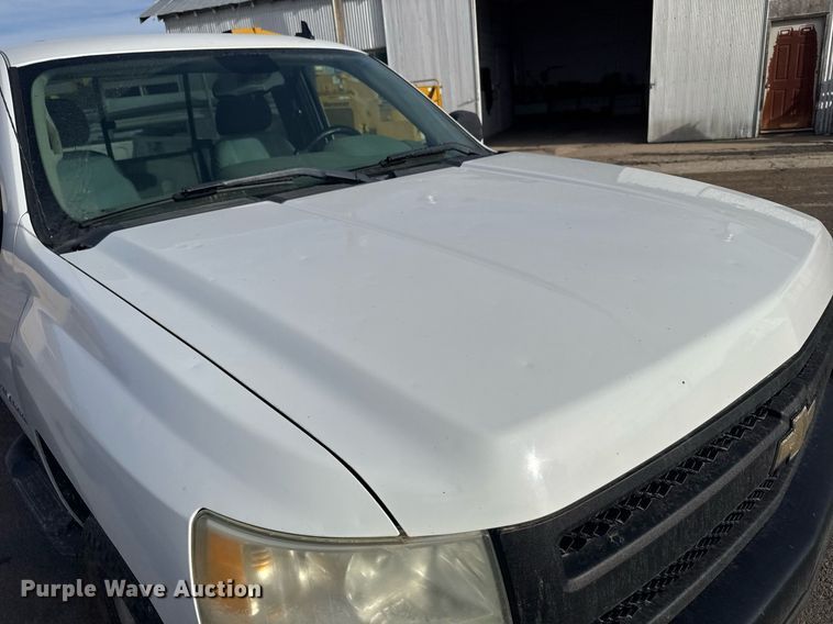 image for item NN9735 2008 Chevrolet Silverado 1500 pickup truck