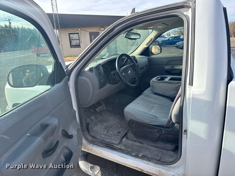 image for item NN9735 2008 Chevrolet Silverado 1500 pickup truck