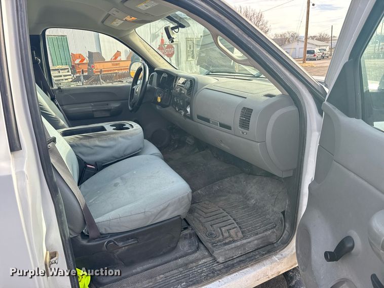 image for item NN9735 2008 Chevrolet Silverado 1500 pickup truck