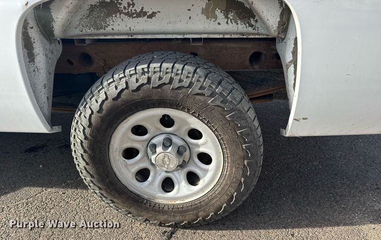 image for item NN9735 2008 Chevrolet Silverado 1500 pickup truck