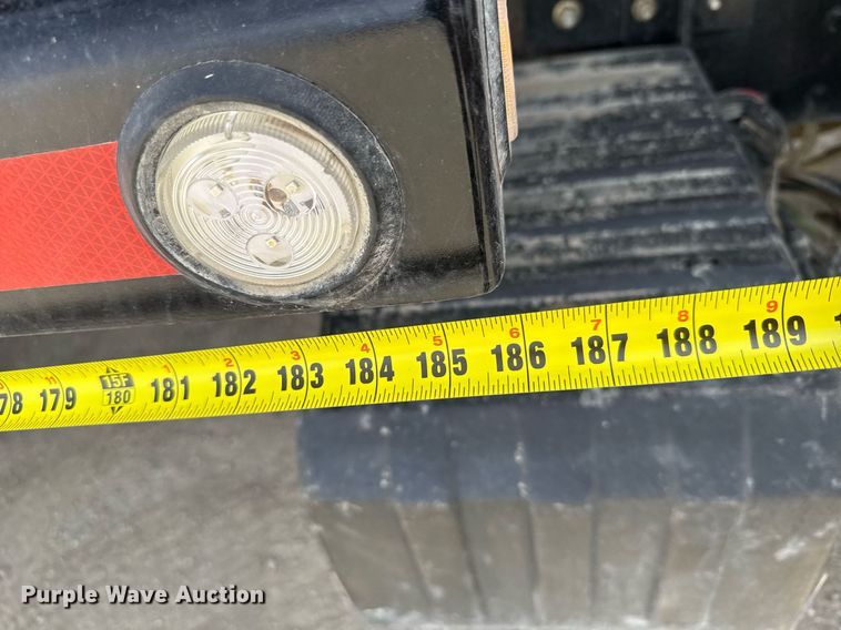 image for item NN9740 2002 International 7400 dump truck