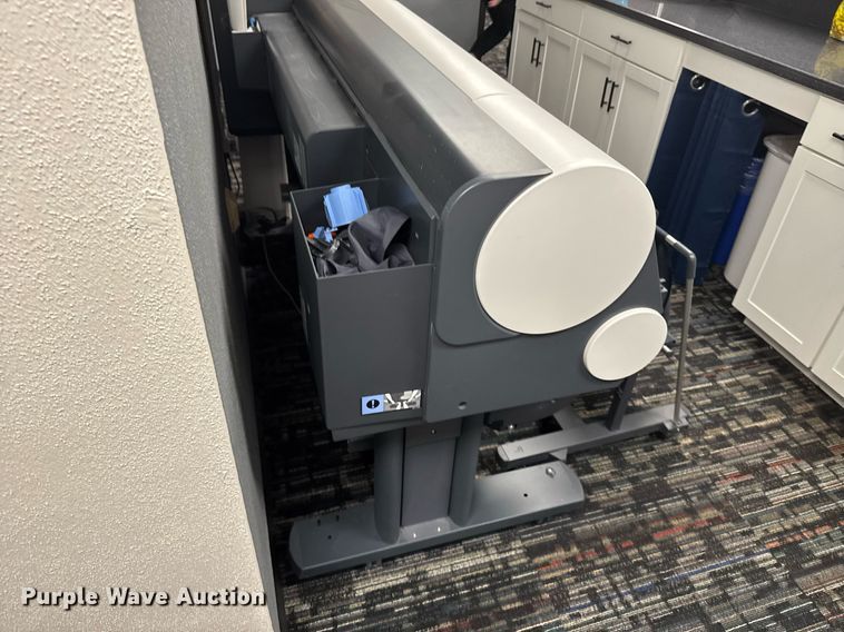 image for item NN9741 Cannon iPF825 plotter printer