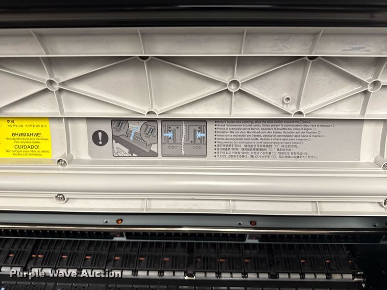 image for item NN9741 Cannon iPF825 plotter printer