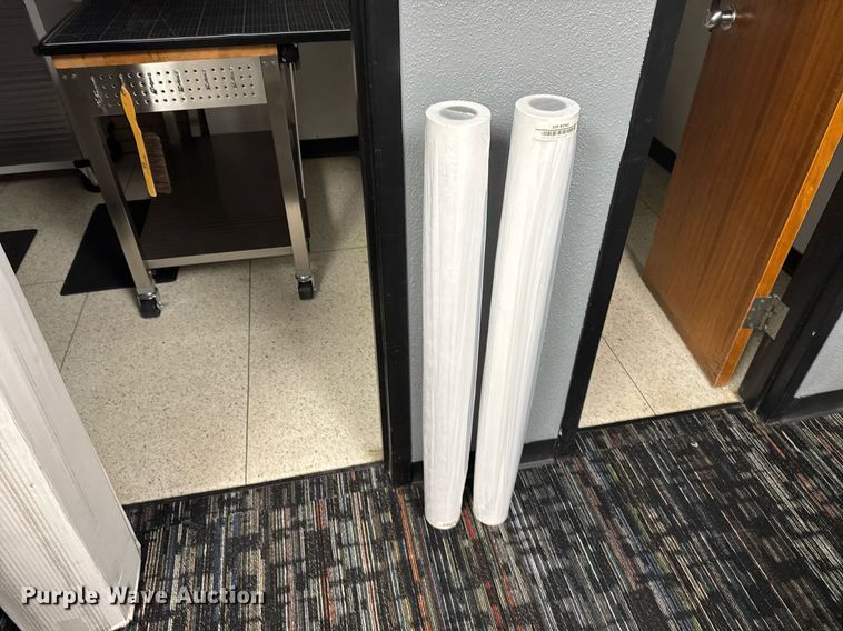 image for item NN9741 Cannon iPF825 plotter printer