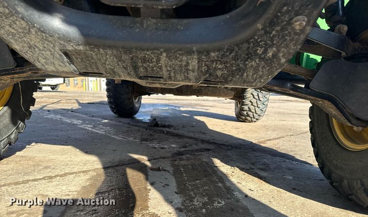 image for item NN9743 2013 John Deere 825i utility vehicle