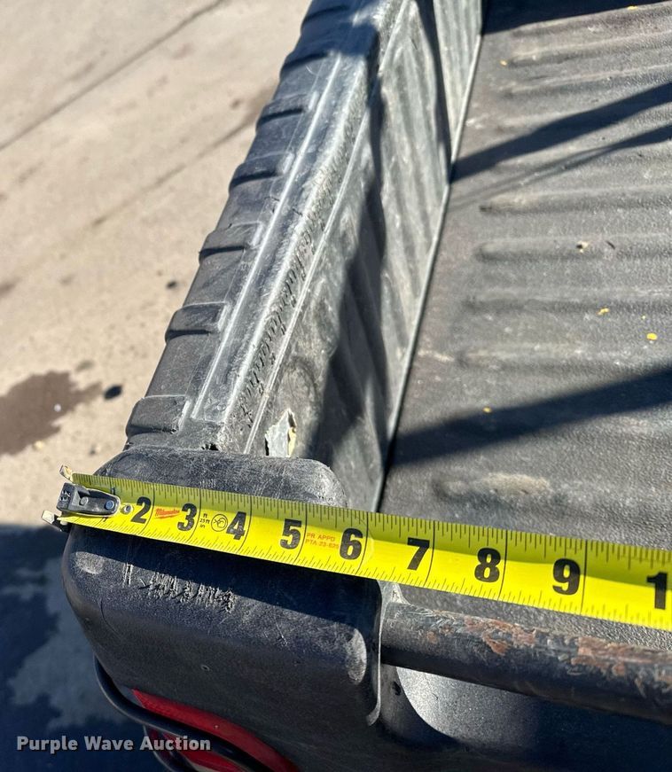 image for item NN9743 2013 John Deere 825i utility vehicle