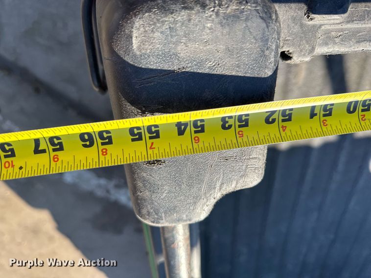 image for item NN9743 2013 John Deere 825i utility vehicle