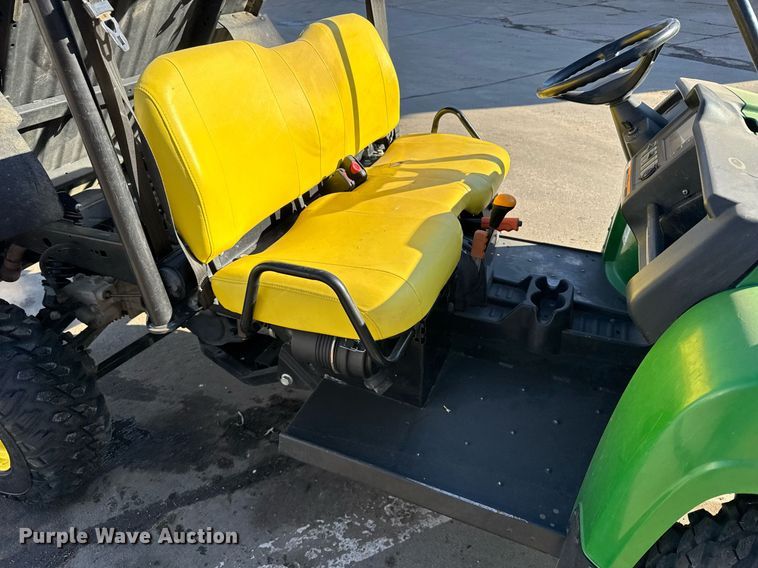 image for item NN9743 2013 John Deere 825i utility vehicle