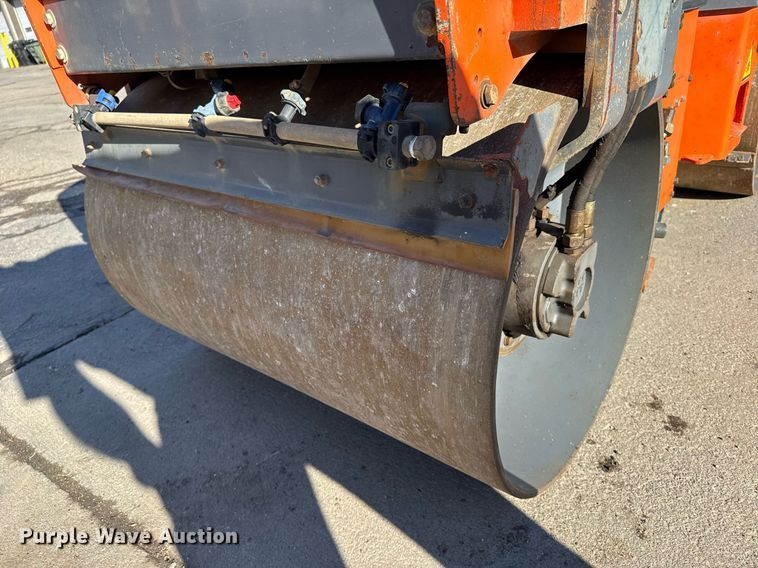 image for item NN9744 2004 Hamm HD10 double drum vibratory roller