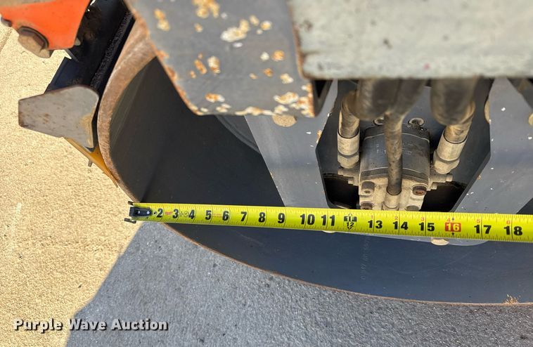 image for item NN9744 2004 Hamm HD10 double drum vibratory roller