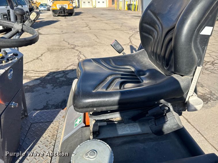 image for item NN9744 2004 Hamm HD10 double drum vibratory roller