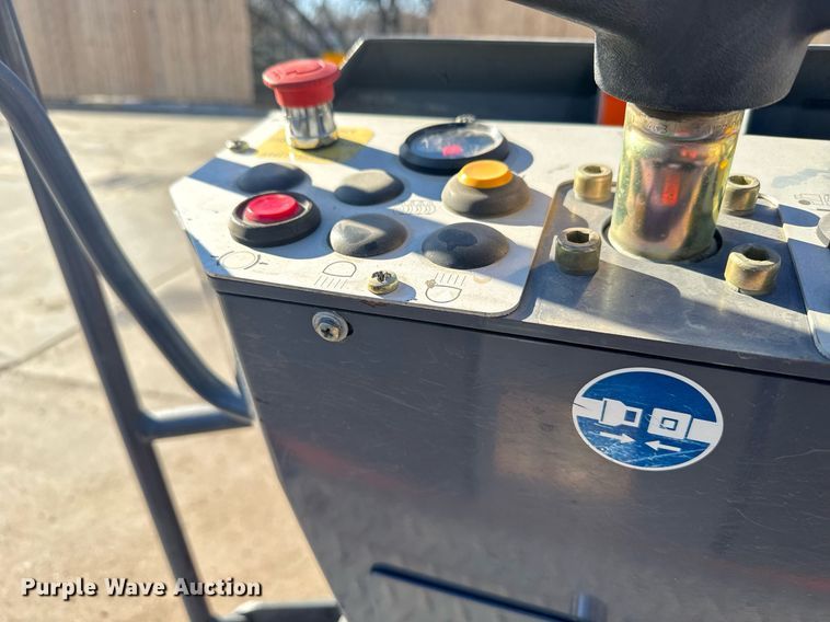 image for item NN9744 2004 Hamm HD10 double drum vibratory roller