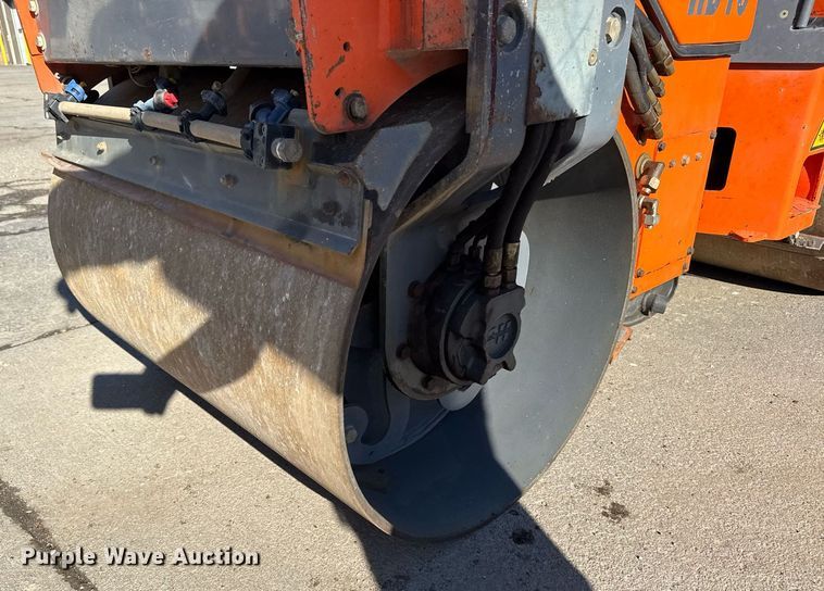 image for item NN9744 2004 Hamm HD10 double drum vibratory roller