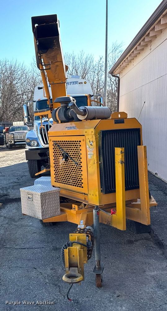 image for item NN9747 2006 Bandit Industries 200 wood chipper