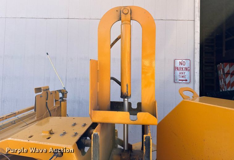 image for item NN9747 2006 Bandit Industries 200 wood chipper