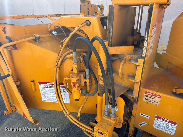 image for item NN9747 2006 Bandit Industries 200 wood chipper
