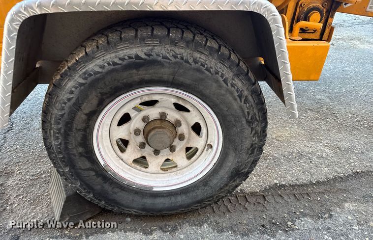 image for item NN9747 2006 Bandit Industries 200 wood chipper