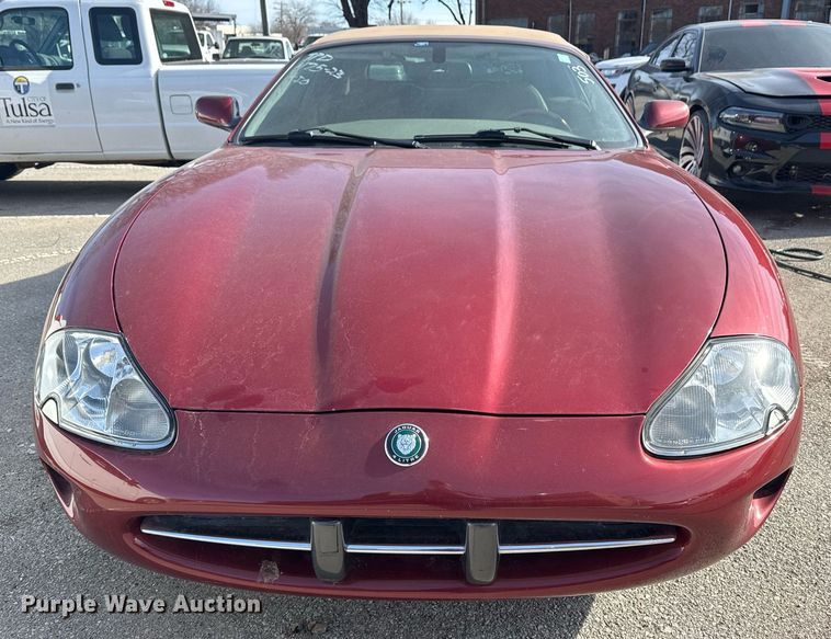 image for item NO9645 2000 Jaguar XK8 convertible