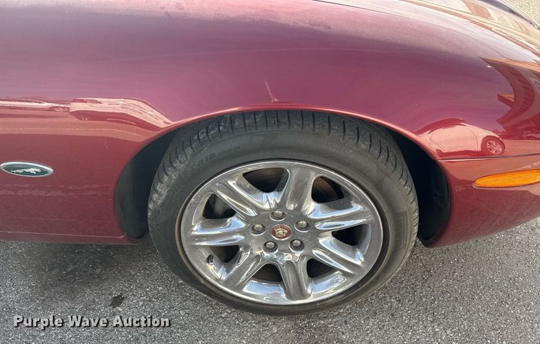 image for item NO9645 2000 Jaguar XK8 convertible