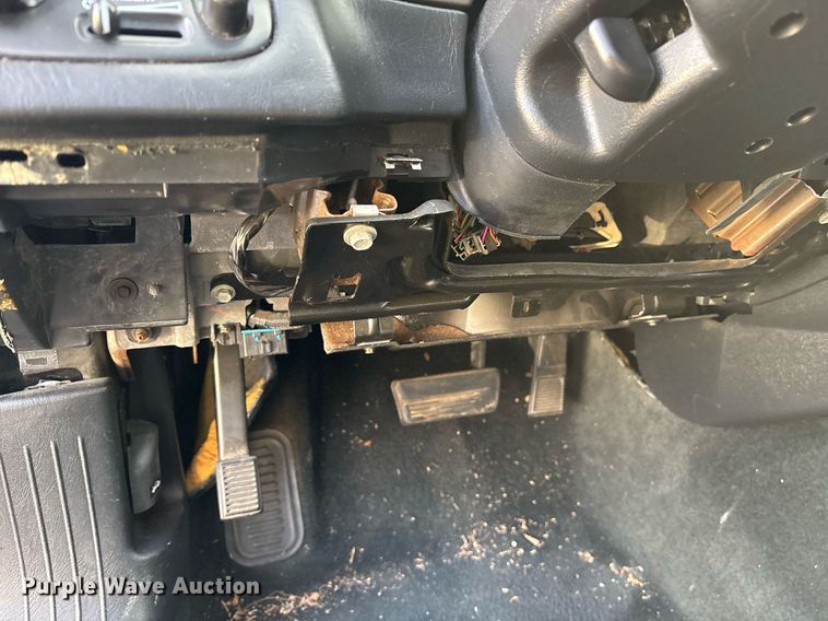 image for item OB9522 2003 Cadillac Deville 