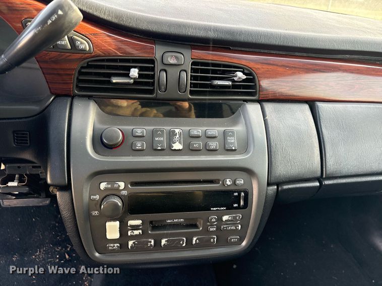 image for item OB9522 2003 Cadillac Deville 