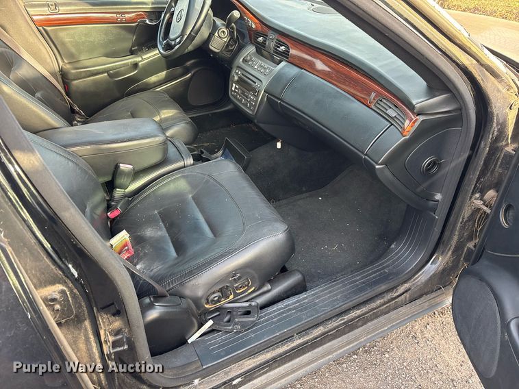 image for item OB9522 2003 Cadillac Deville 
