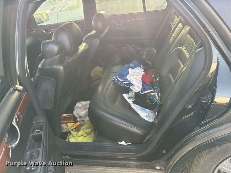 image for item OB9522 2003 Cadillac Deville 