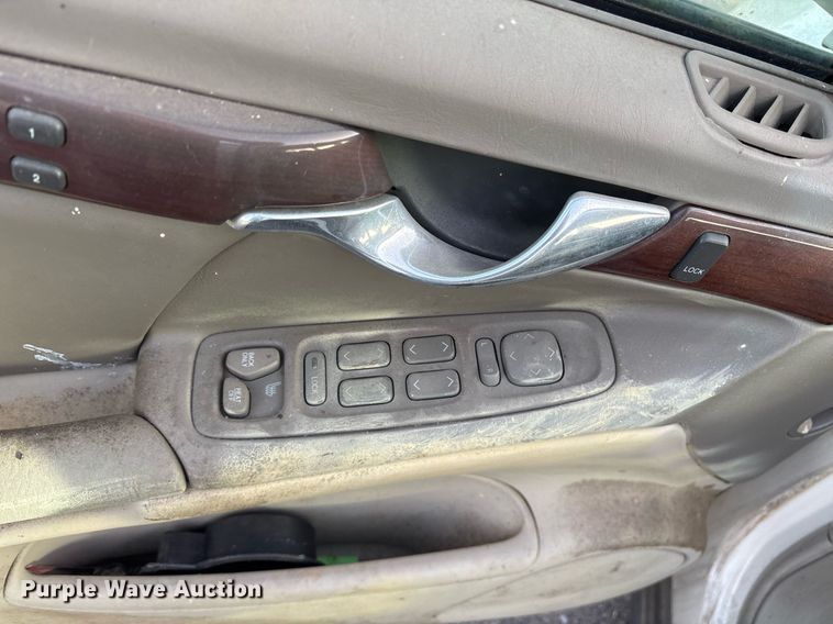 image for item OB9523 2003 Cadillac Deville 