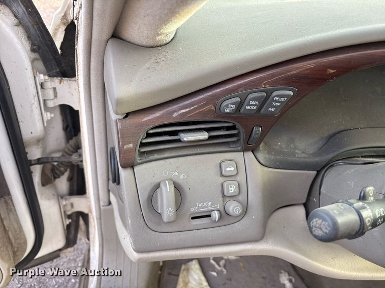 image for item OB9523 2003 Cadillac Deville 