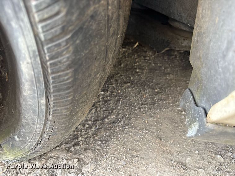 image for item OB9523 2003 Cadillac Deville 