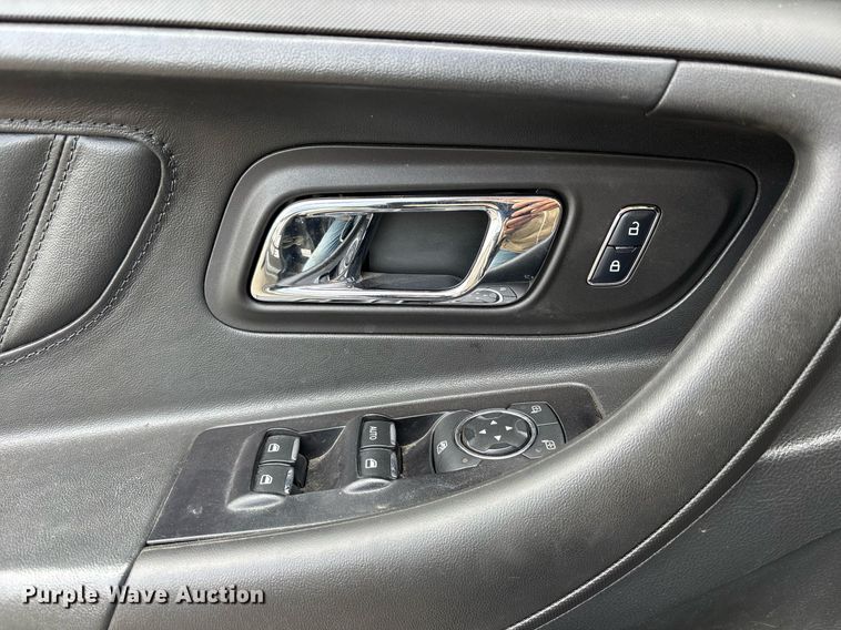 image for item OB9527 2018 Ford Taurus Police Interceptor 