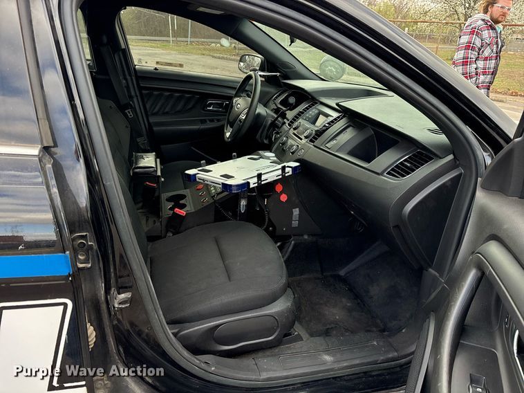 image for item OB9527 2018 Ford Taurus Police Interceptor 