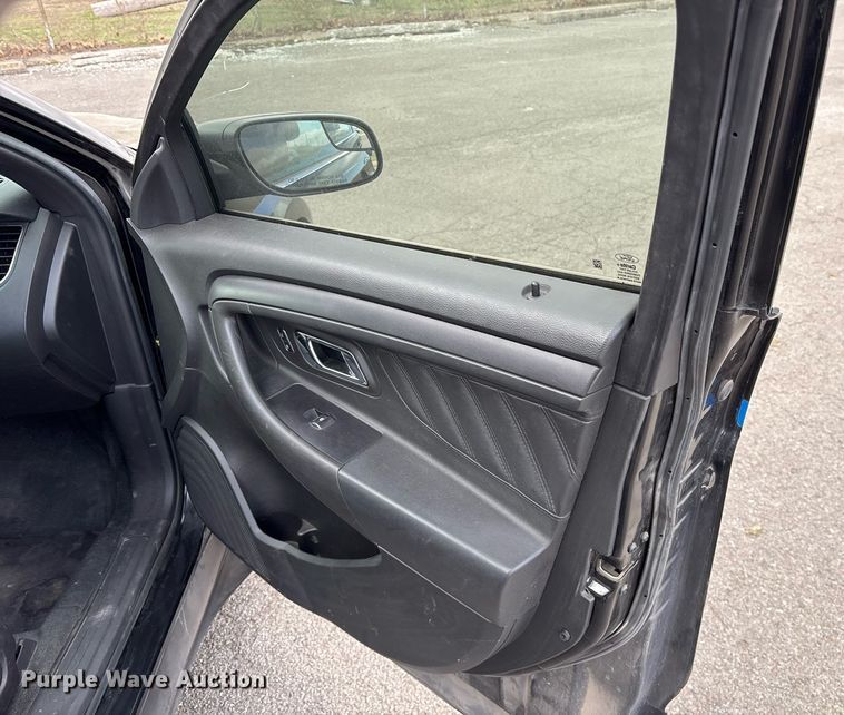 image for item OB9527 2018 Ford Taurus Police Interceptor 