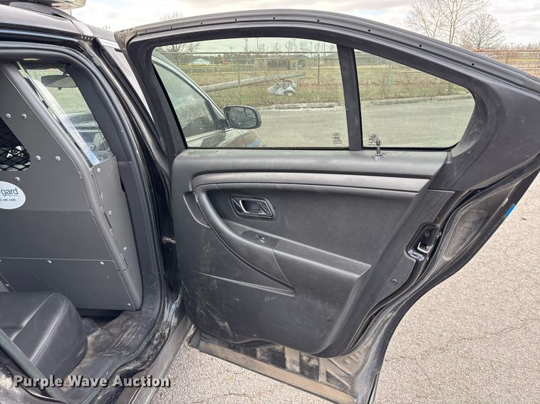 image for item OB9527 2018 Ford Taurus Police Interceptor 