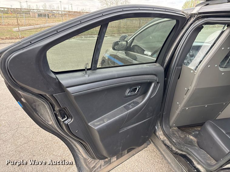 image for item OB9527 2018 Ford Taurus Police Interceptor 