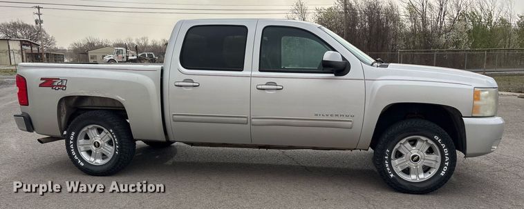 image for item OB9529 2011 Chevrolet Silverado 1500 Crew Cab pickup truck