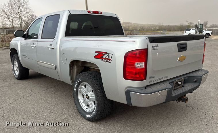 image for item OB9529 2011 Chevrolet Silverado 1500 Crew Cab pickup truck