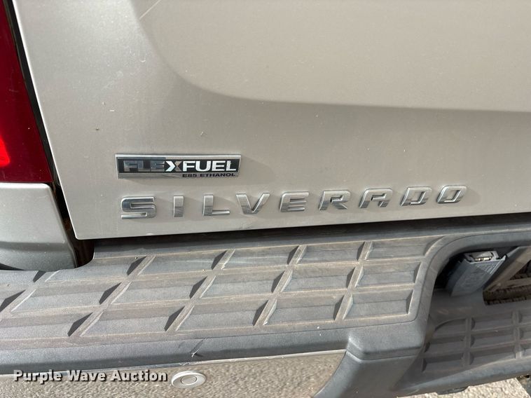 image for item OB9529 2011 Chevrolet Silverado 1500 Crew Cab pickup truck